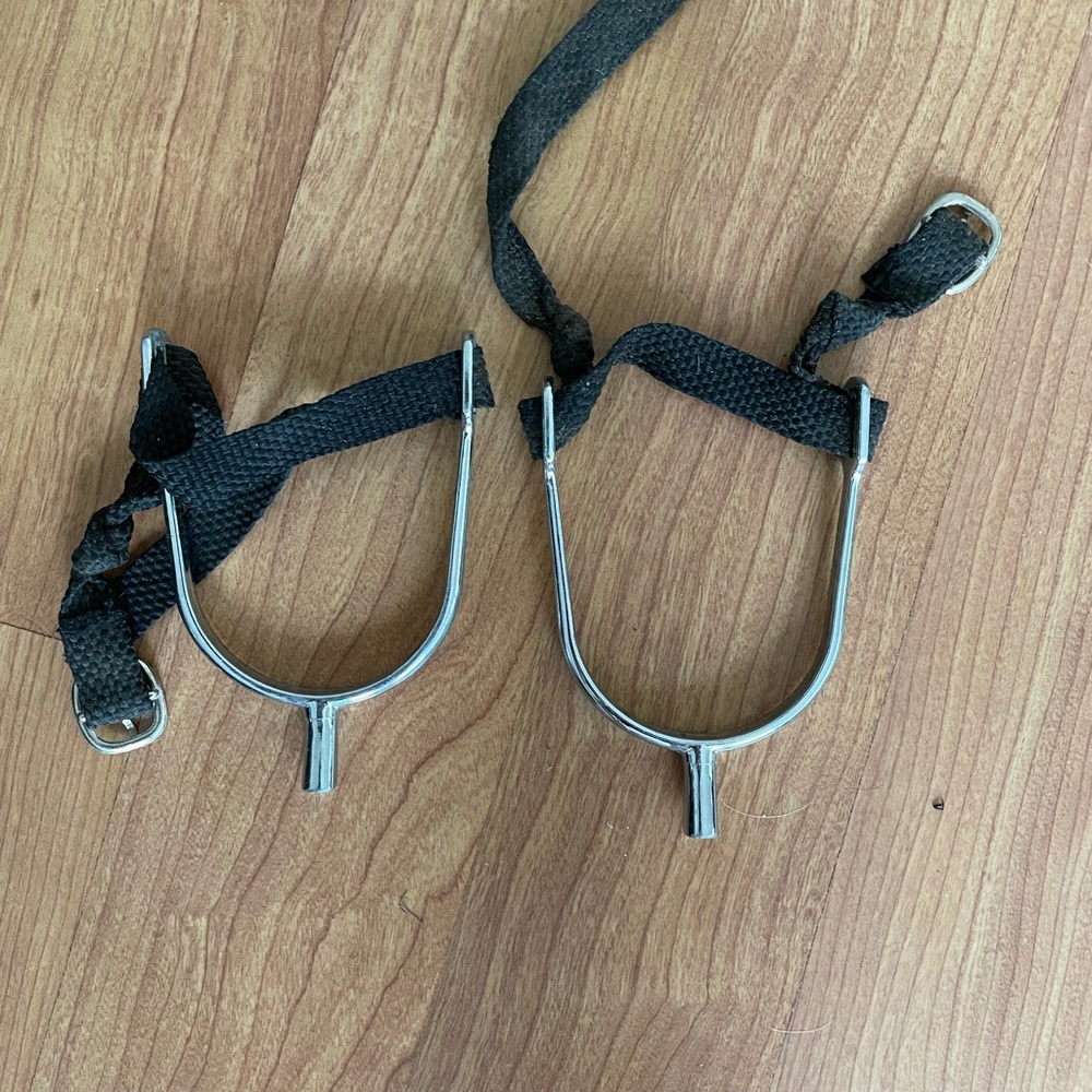 1” Spurs with nylon straps